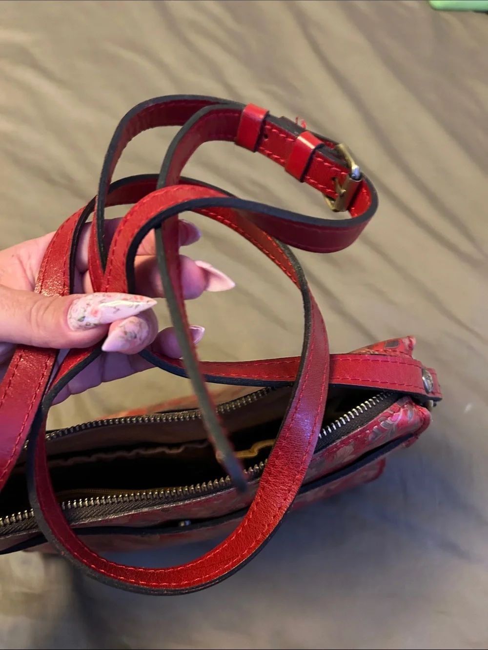Patricia Nash Floral Crossbody Bag in Red - Picture 3 of 8